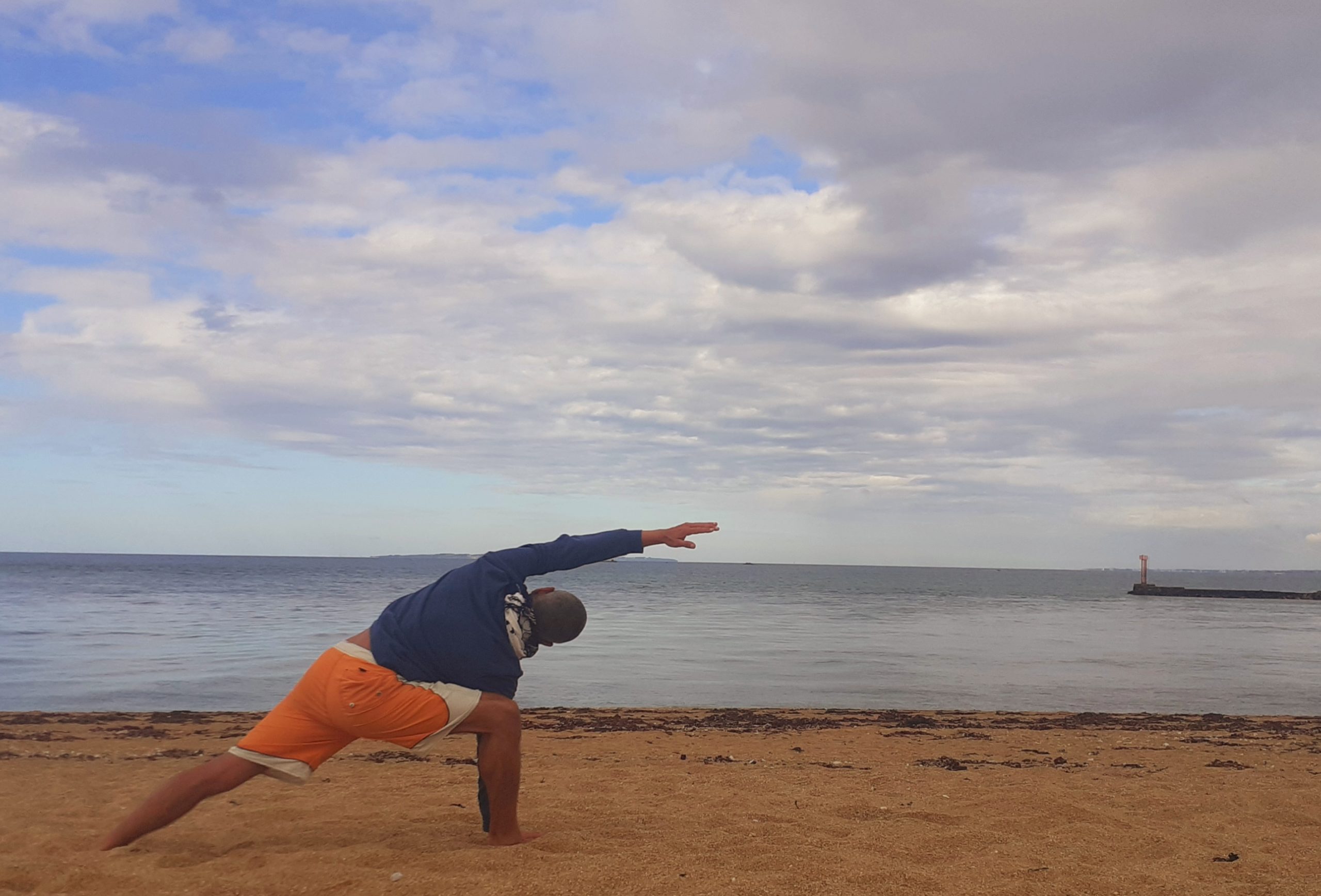 Hatha Yoga nature bord de mer